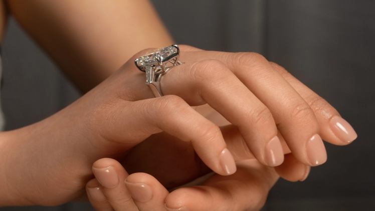 Things You Must Know Before Selling a Diamond Ring