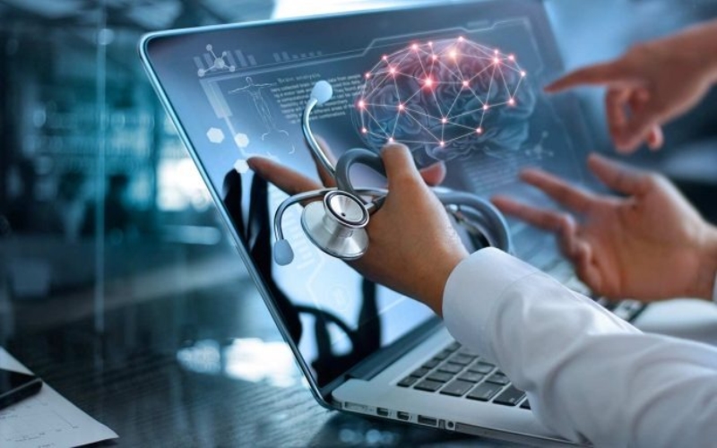 Healthcare Software Leaders: The Top 7 Tools Transforming Patient Care