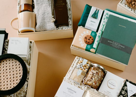 How Corporate Gifts Can Enhance Employee Engagement in Dubai